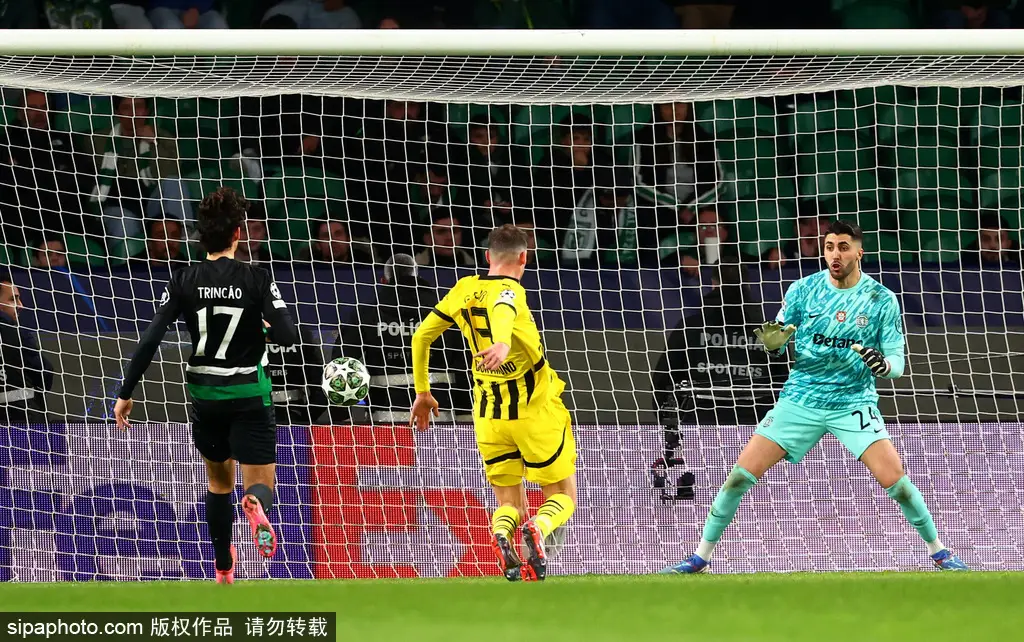 FB体育官网-欧冠比赛决赛正值白热化，进球纪录被刷新